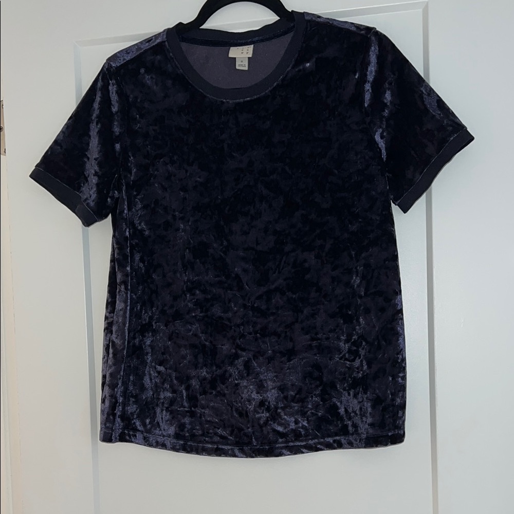 a new day Velvet Short Sleeve Tee